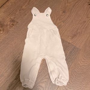 L’ovedbaby French Terry Overall Romper 6-9M (EUC)